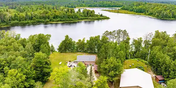 55607 Loon Point