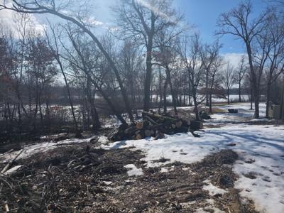 891 Elins Lake Road SE