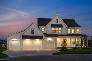 2252 Lakeshore Point Drive NE