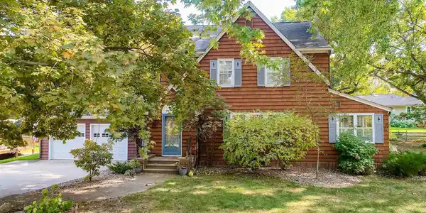 4148 Summit Lane
