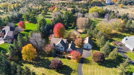 4270 Mcdonald Drive N