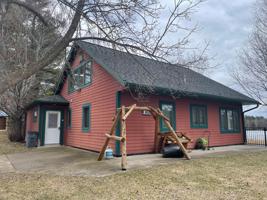 17871 Lakeshore