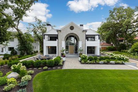 4889 E Lake Harriet Parkway