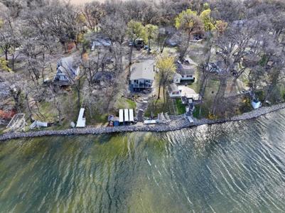 4916 189th Avenue NW