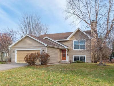 8691 Chanhassen Hills N