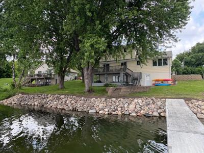 6825 N Shore Drive