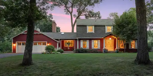 284 Laurel