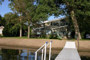 9591 N Shore Trail N