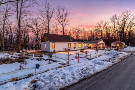 2071 Sherwood Street