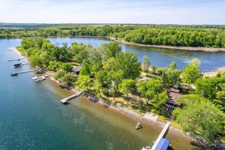 22636 Coney Island Trail