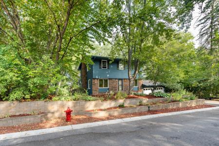 4141 Hillaire