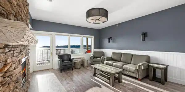 1412 #3-308A Burlington Road