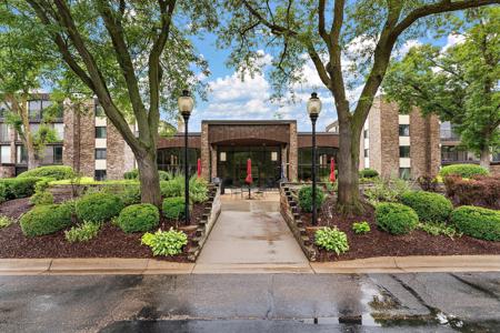 1101 Sibley Memorial Highway