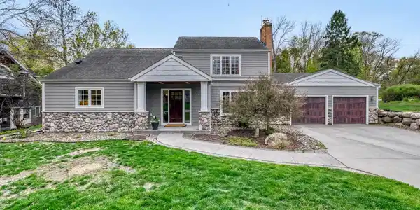 65 Interlachen Lane