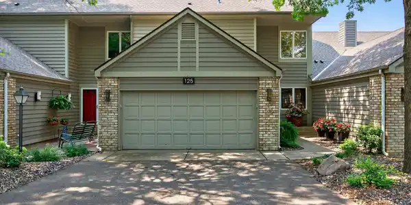 125 Wildwood Bay Drive