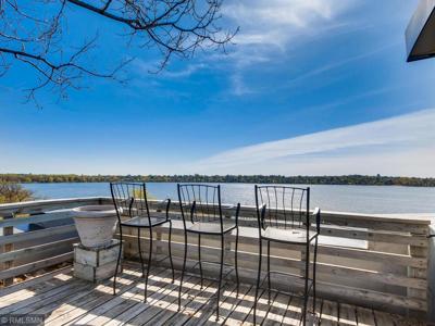 4418 Lake Harriet