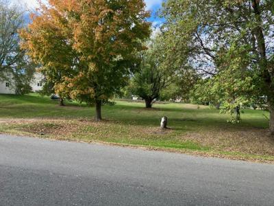 999999999 Tamarac Circle NE