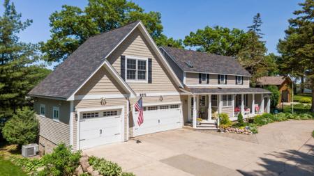 2571 Poplar