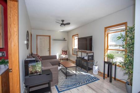 316 Bernard Street E