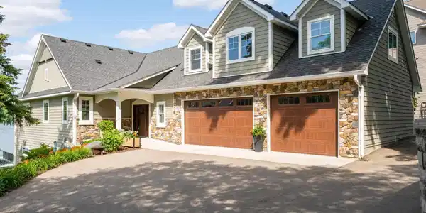 1576 Finch