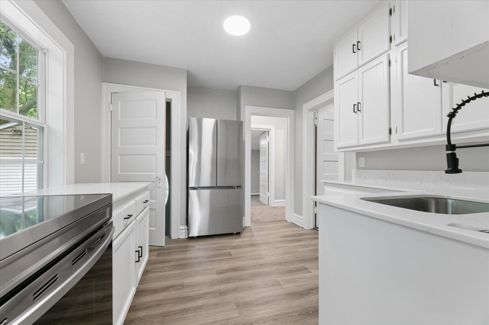 Image 4 Image 4