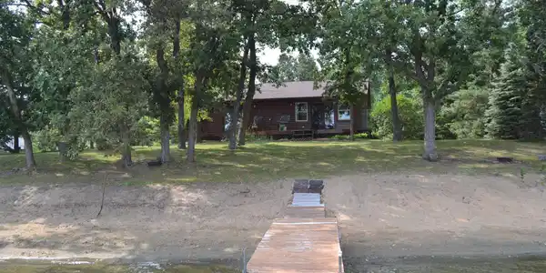 43112 Round Lake