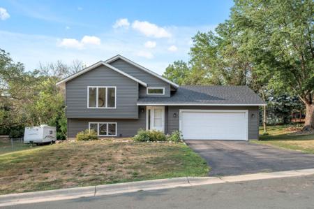 3246 Balsam SW