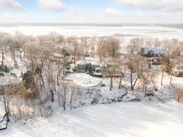 2513 Manitou