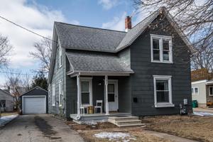 107 8th SE