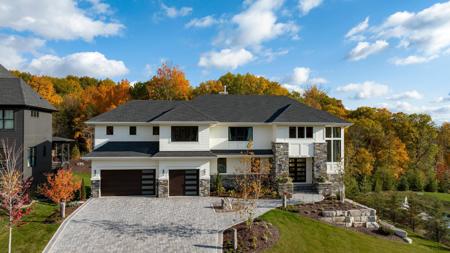 6525 Hawks Pointe Lane