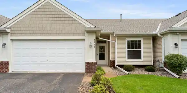 5922 Prairie Ridge Drive