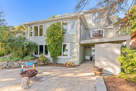 459 McCarrons S