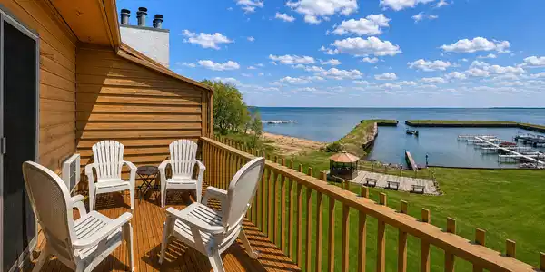 10490 US Highway 169