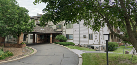 1304 W Medicine Lake Drive