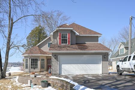 27180 Lakewood Drive NW