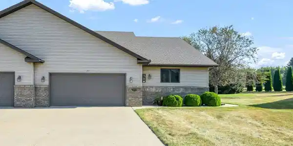 571 Southport Drive