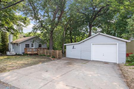 1565 Evergreen N