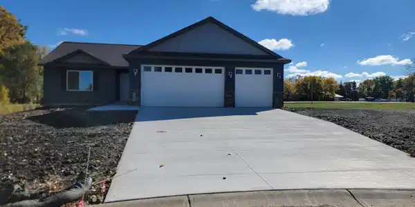 4 Marie Circle