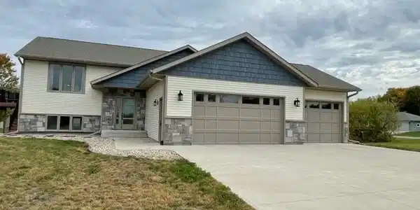 310 Tustin