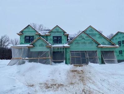 1872 Royal Boulevard N