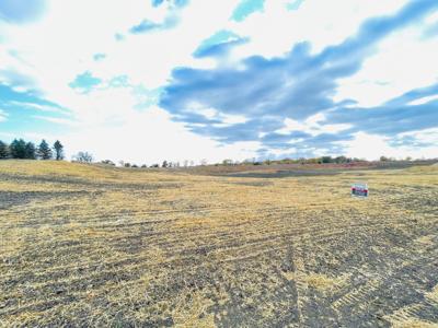 7 Cottonwood Lake Boulevard