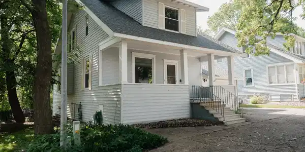 118 Circle Drive