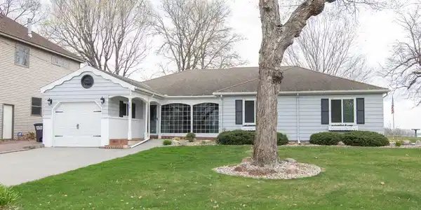 909 Point Pleasant Road