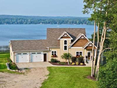 21273 Glacial Ridge Trail