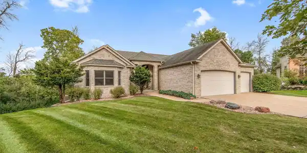 1367 Wolf Circle