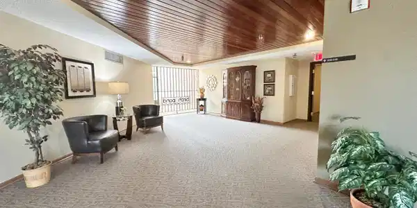 10 Windsor Court