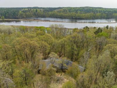 21017 River House