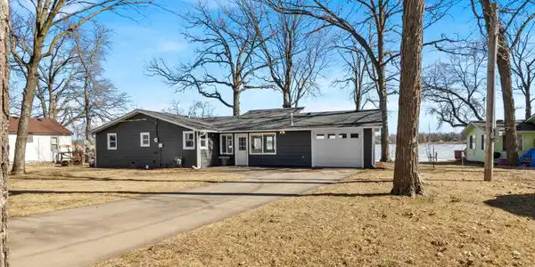 9886 Lake Mist Drive