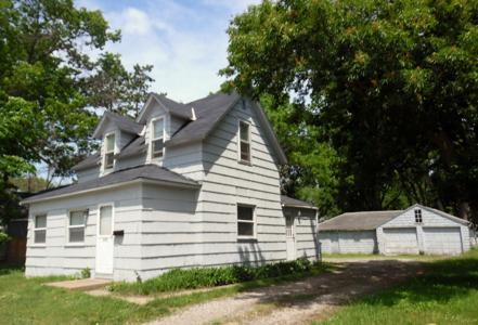 643 W Broadway Avenue