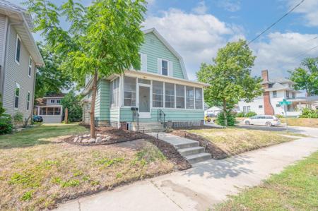 802 4th SE